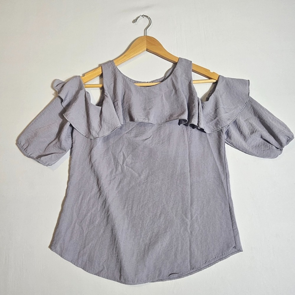 KLD Top Women's Gray Ruffle Tiered Puff Sleeve Cold Shoulder Coquette Romantic